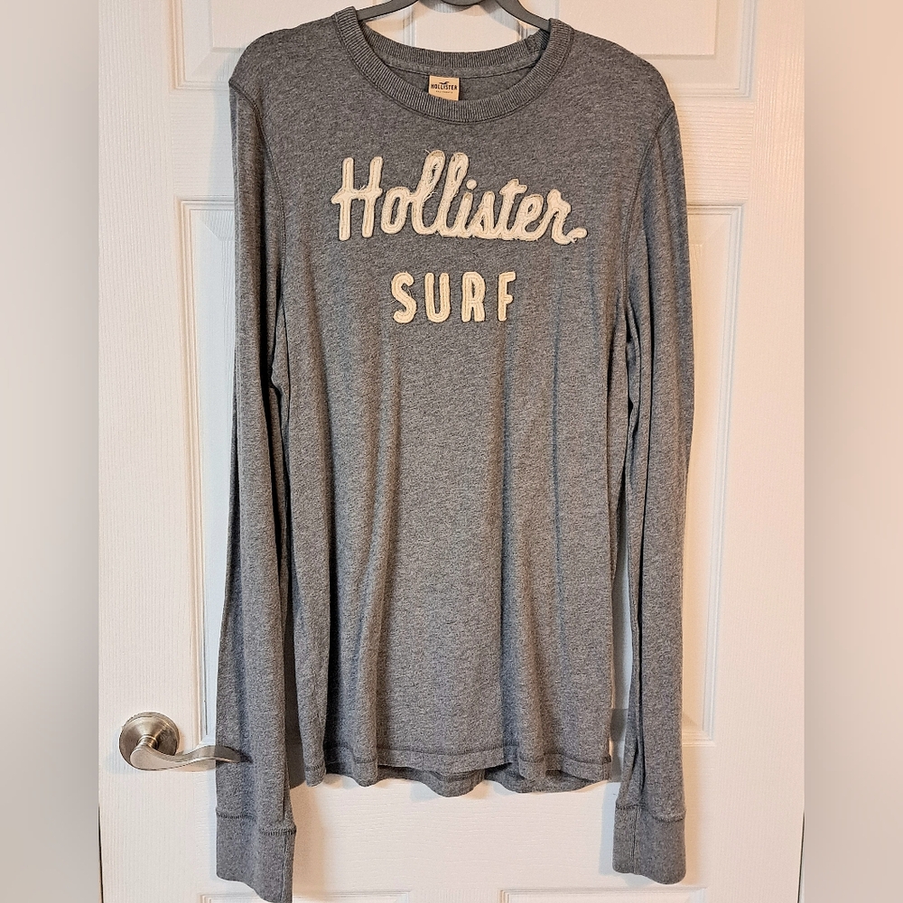 Hollister Men's Gray Long Sleeve Surf Top